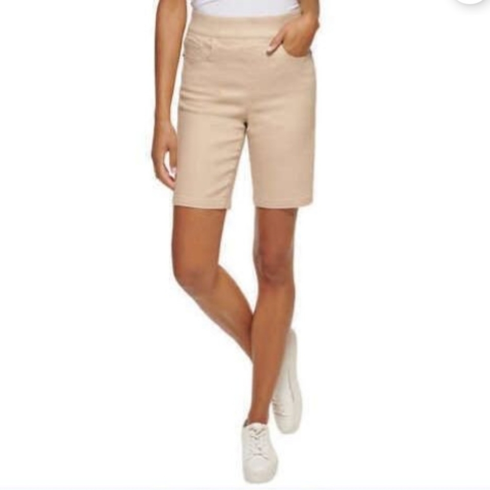 DKNY Ladies Comfort Stretch Short Chino